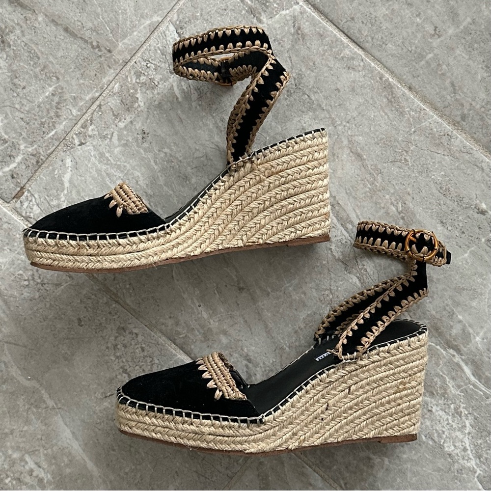 Charles David "Global" Suede Espadrille Wedge Sandals – Black – Size 8.5